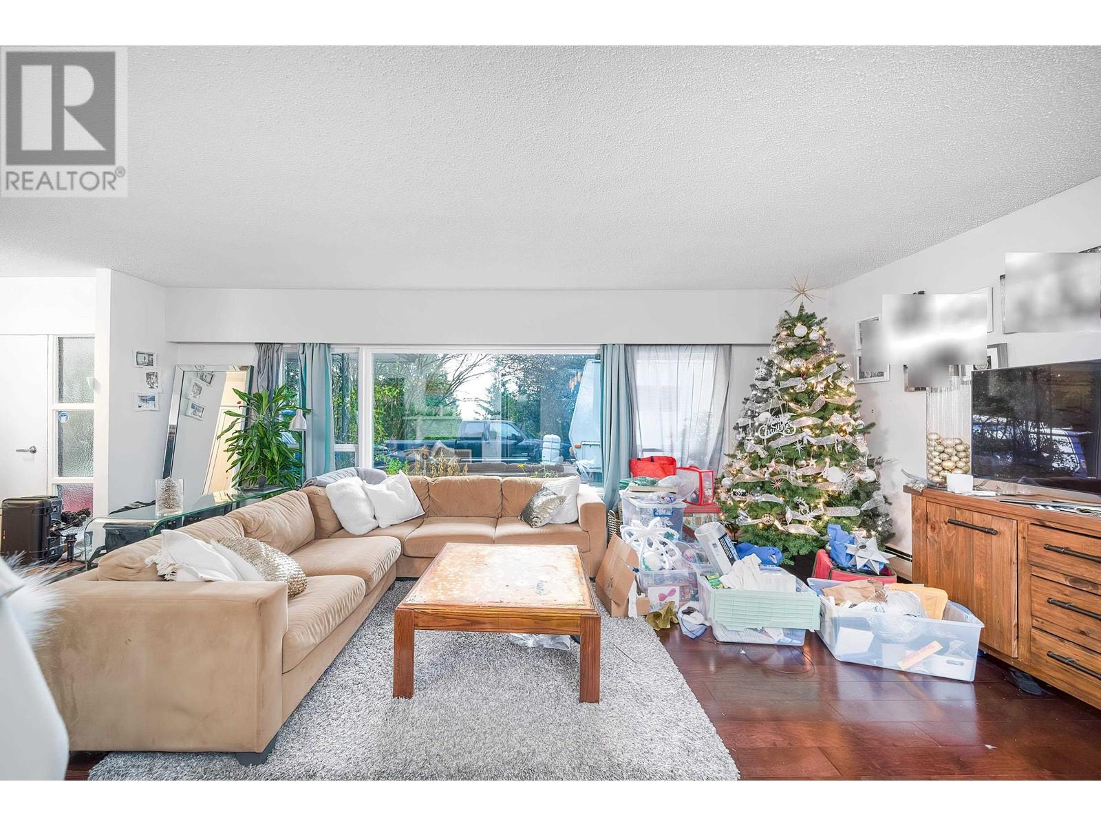 77 DESSWOOD PLACE, West Vancouver real estate listing R2950802