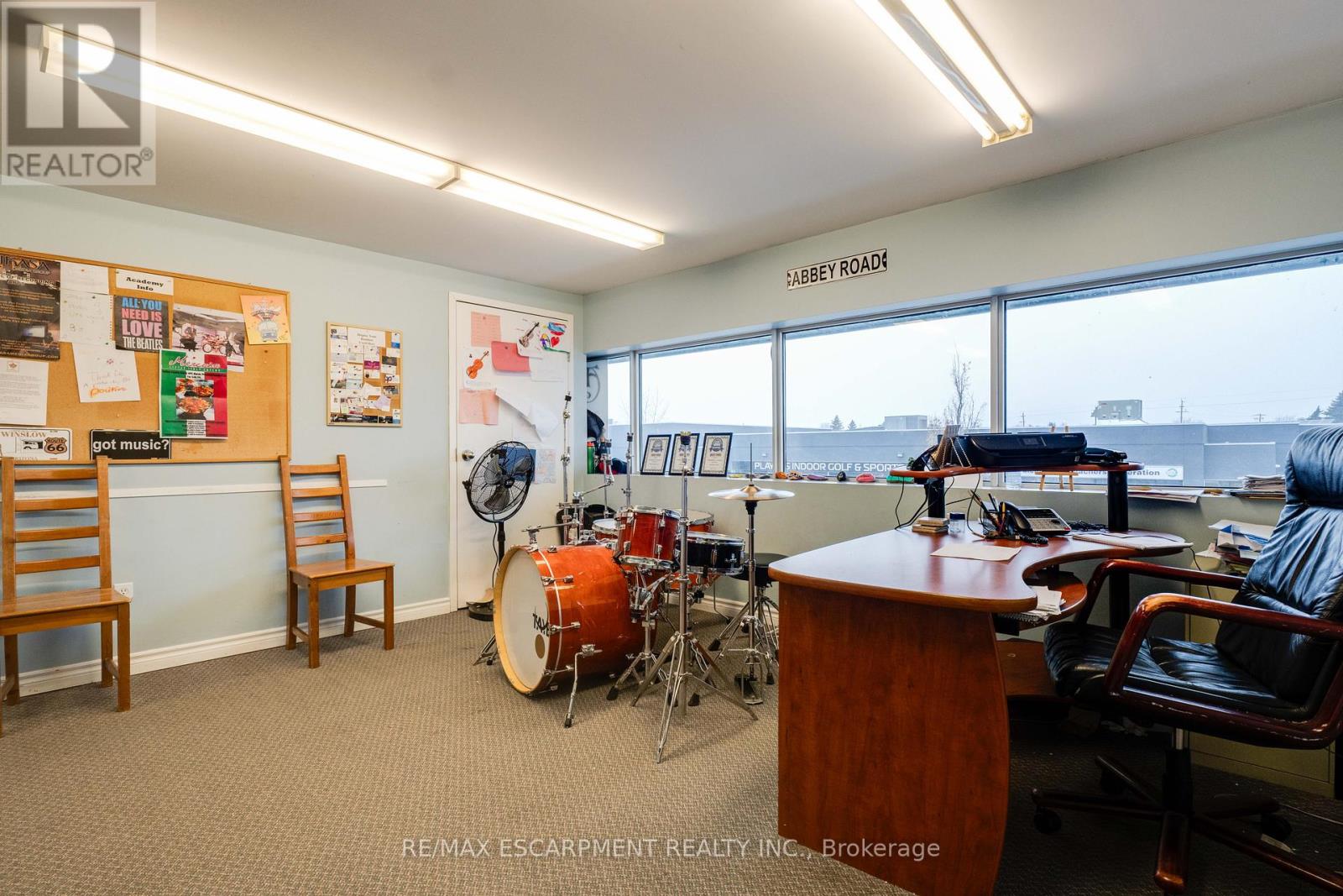 Photo 15 of 2 45 Dalkeith Drive, Brantford ON