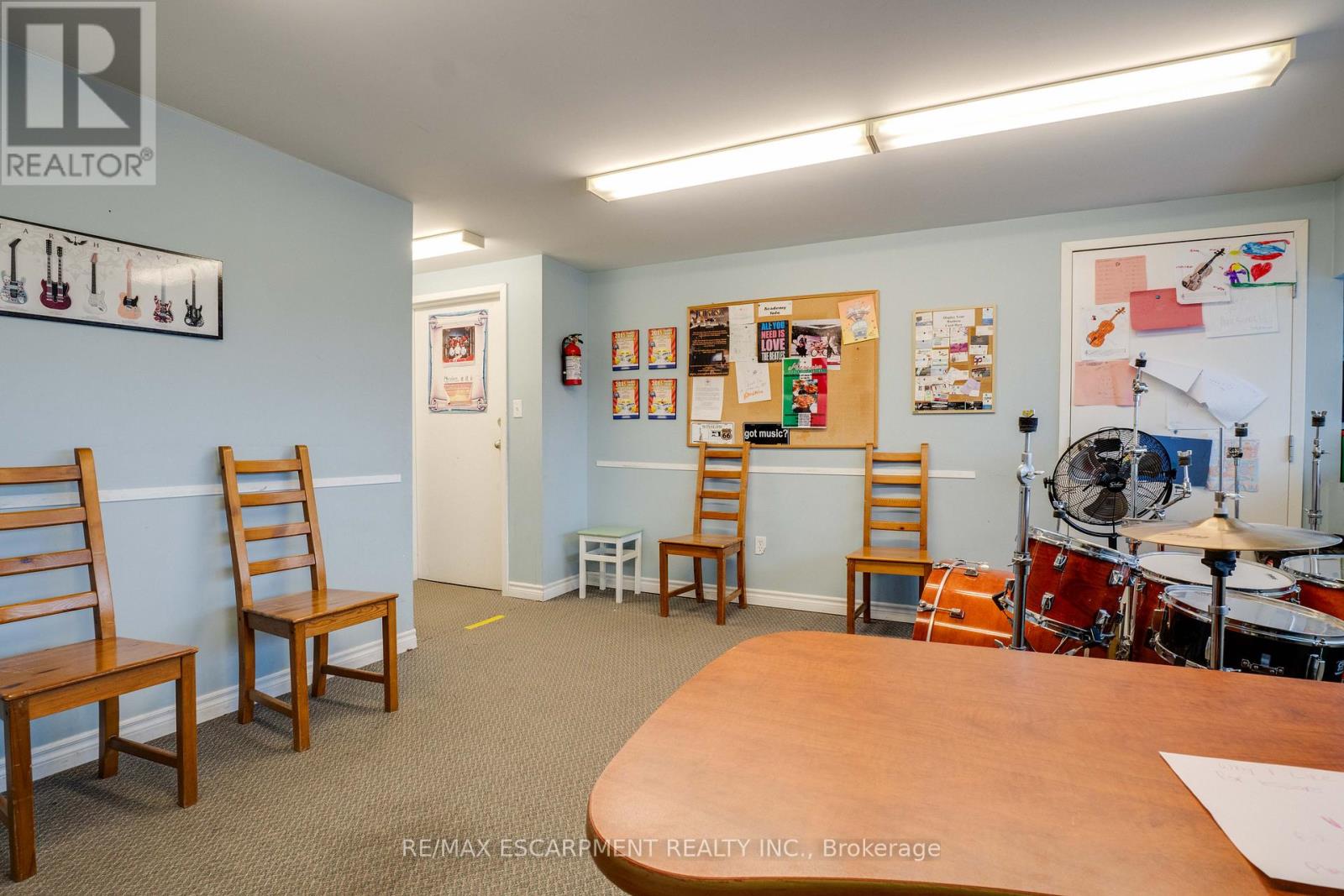 Photo 16 of 2 45 Dalkeith Drive, Brantford ON