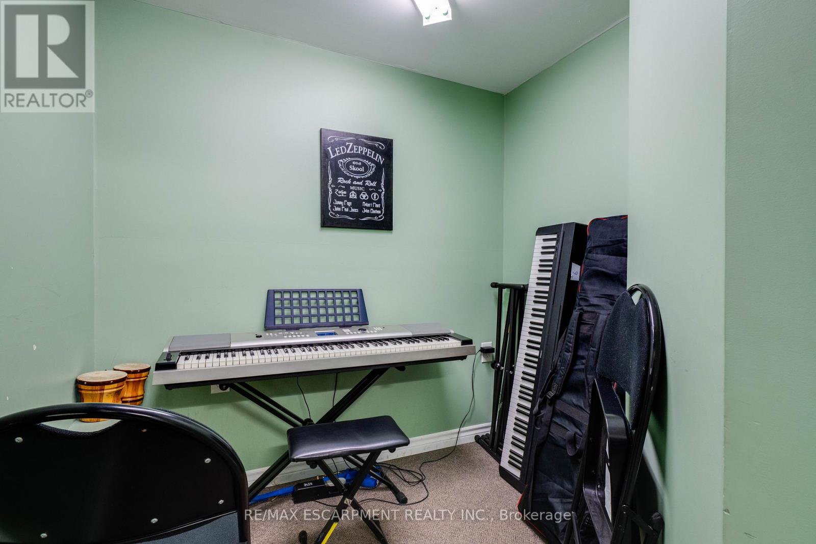 Photo 23 of 2 45 Dalkeith Drive, Brantford ON