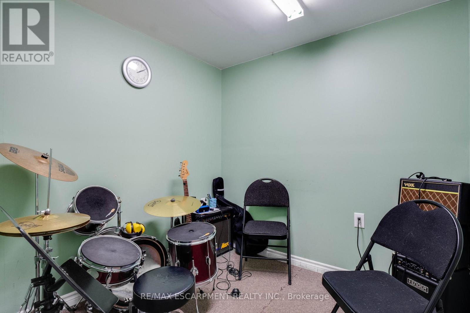 Photo 25 of 2 45 Dalkeith Drive, Brantford ON