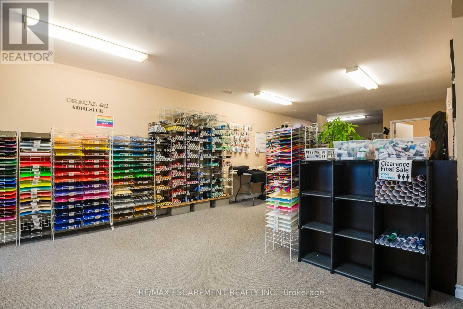 Photo 4 of 2 45 Dalkeith Drive, Brantford ON