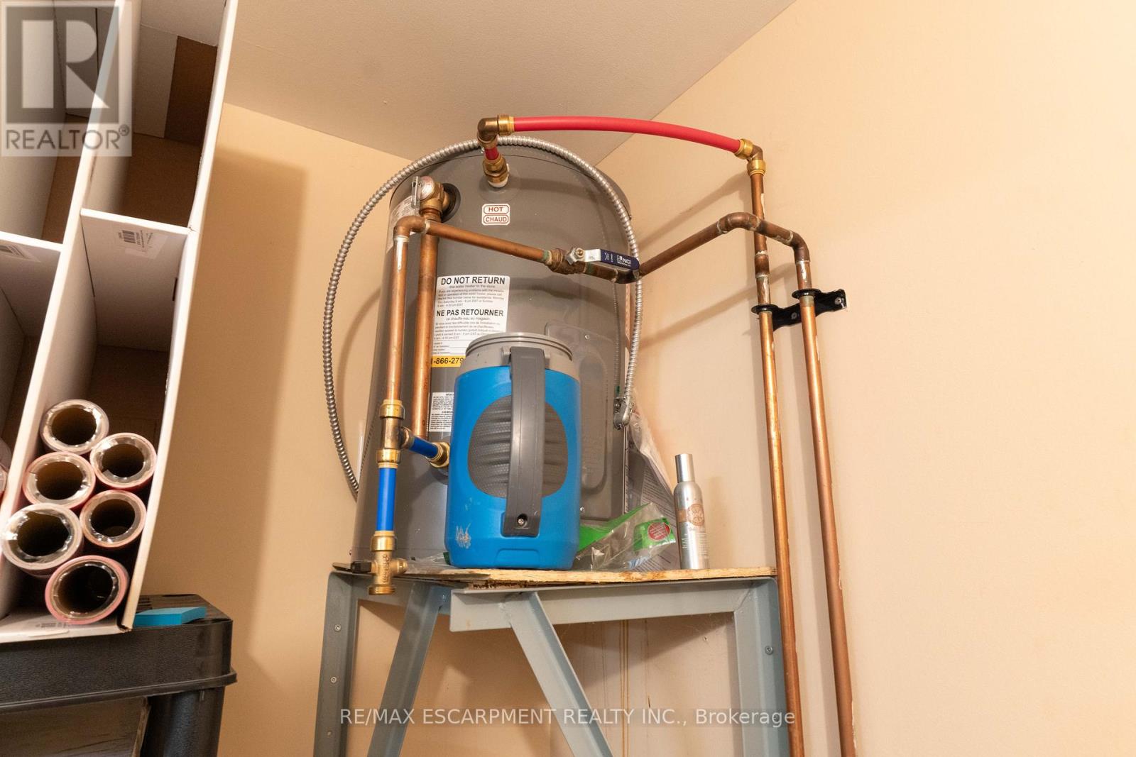 Photo 9 of 2 45 Dalkeith Drive, Brantford ON