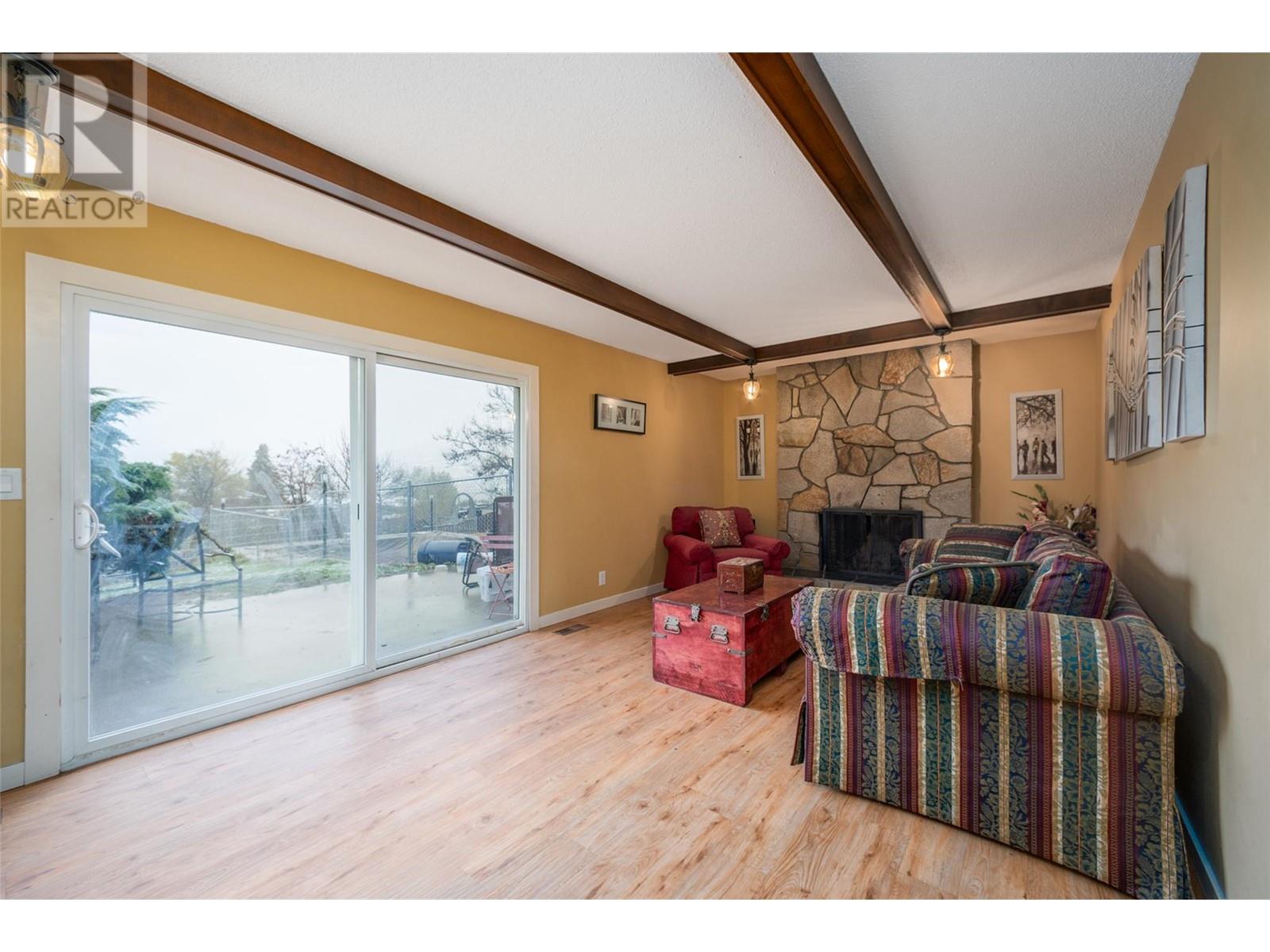 2308 Thacker Drive, West Kelowna