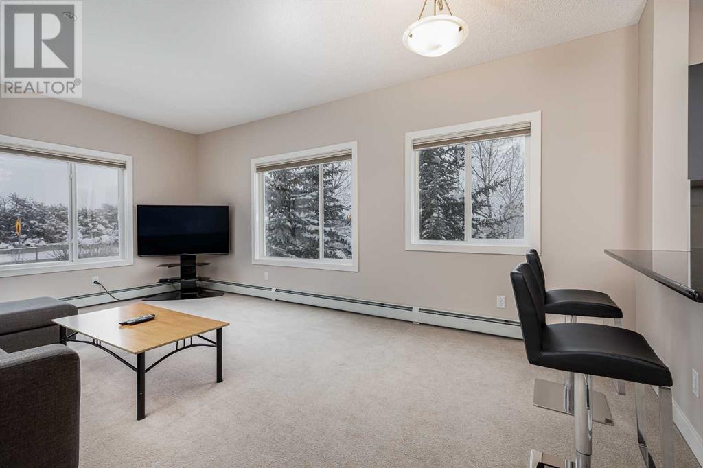 Single Family House for Sale in    Avenue NW Varsity Calgary 