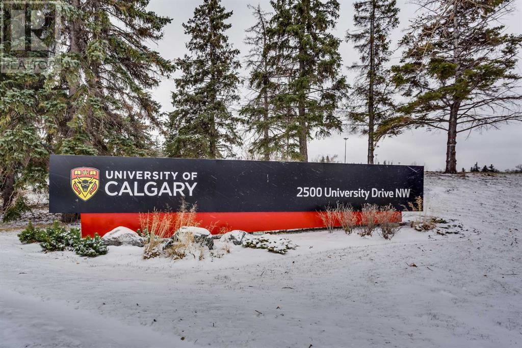 Single Family House for Sale in    Avenue NW Varsity Calgary 