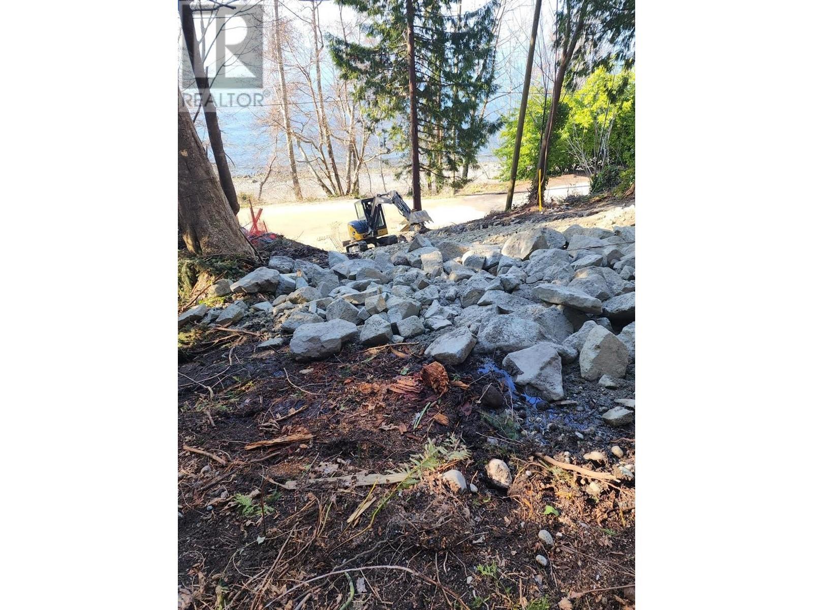 LOT 4 OCEAN BEACH ESPLANADE, Gibsons