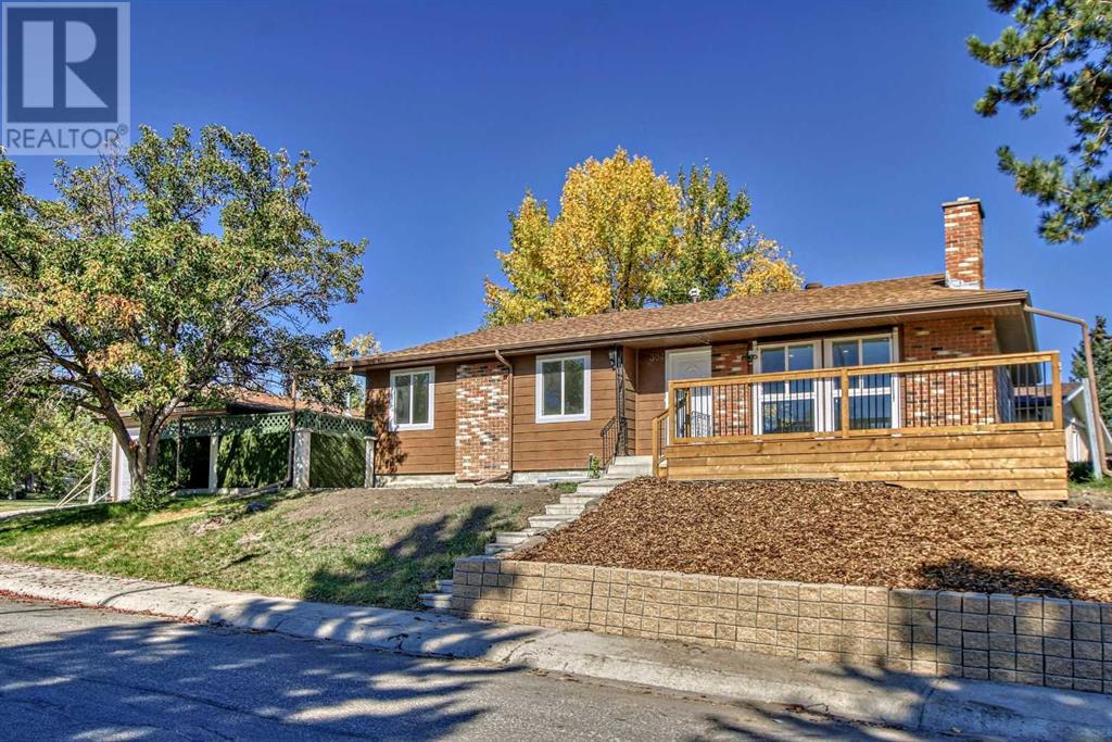 Single Family House Bungalow for Sale in  Huntbourne Hill NE Huntington Hills Calgary 