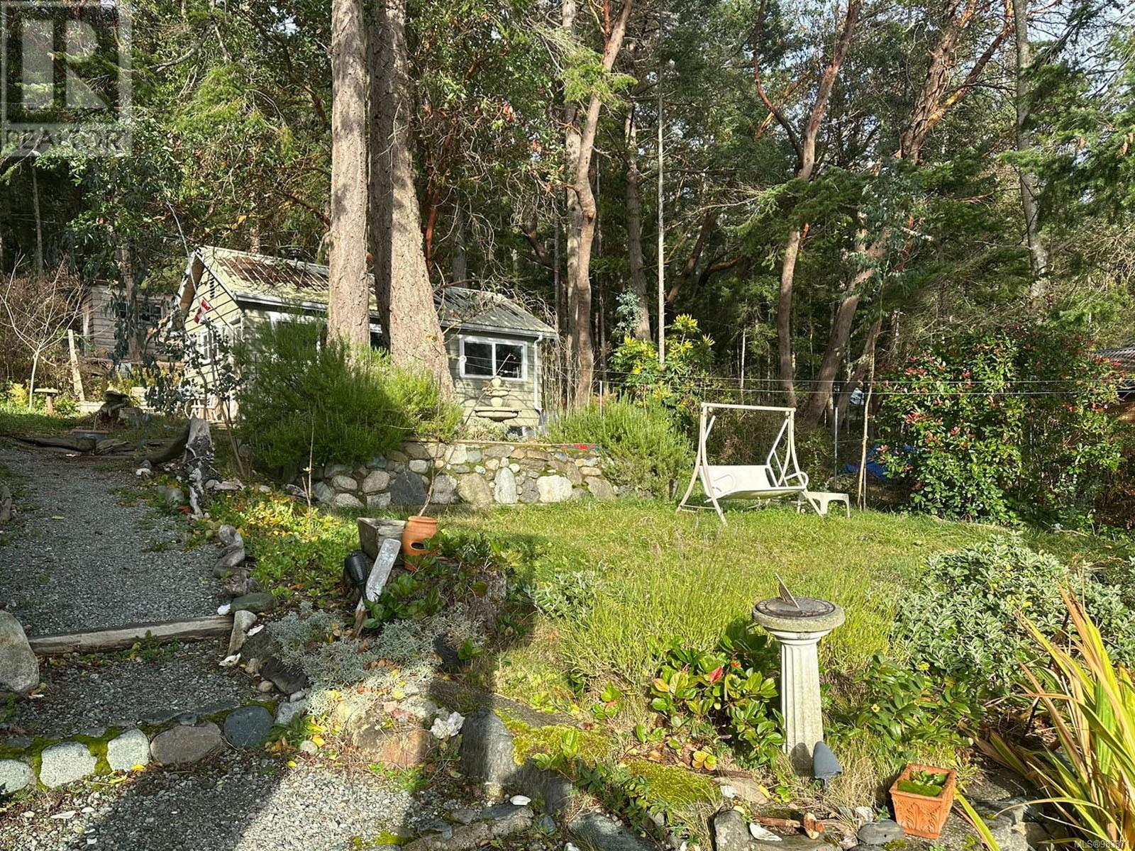  10 McKenzie Crescent, Piers Island