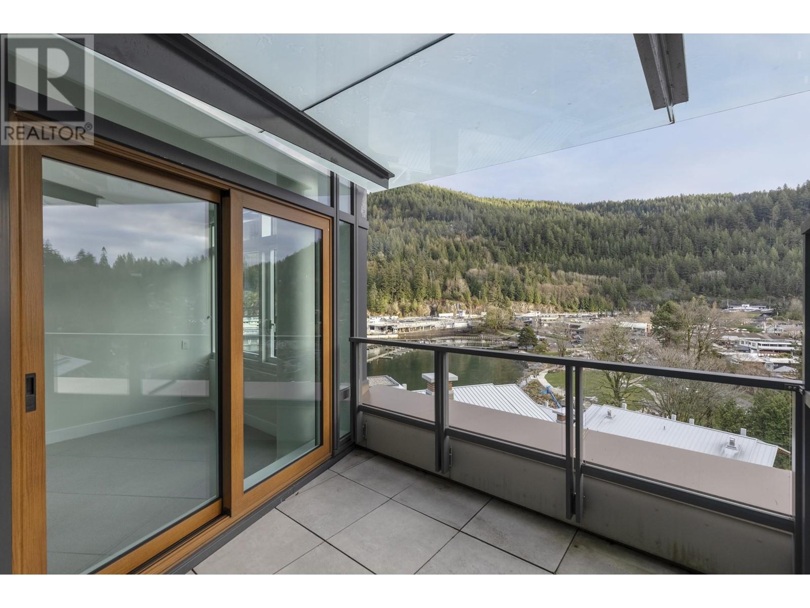 701 6687 NELSON AVENUE, West Vancouver real estate listing R2951446