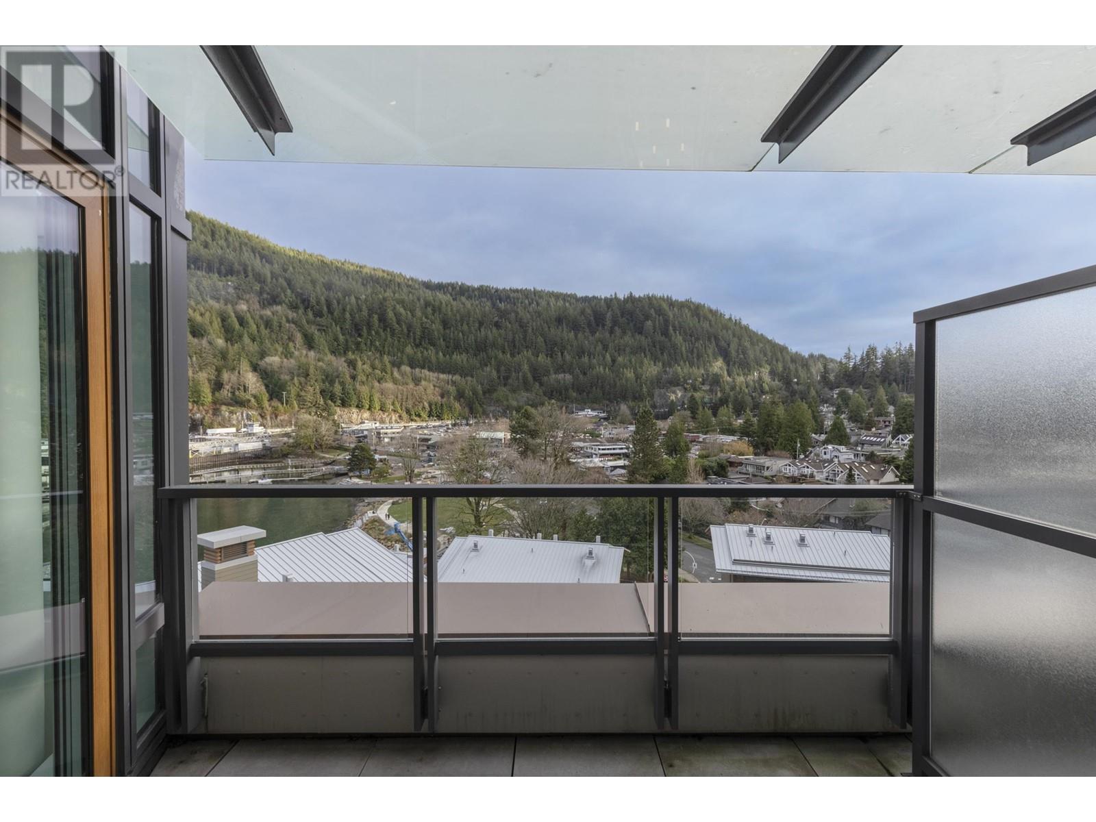 701 6687 NELSON AVENUE, West Vancouver real estate listing R2951446