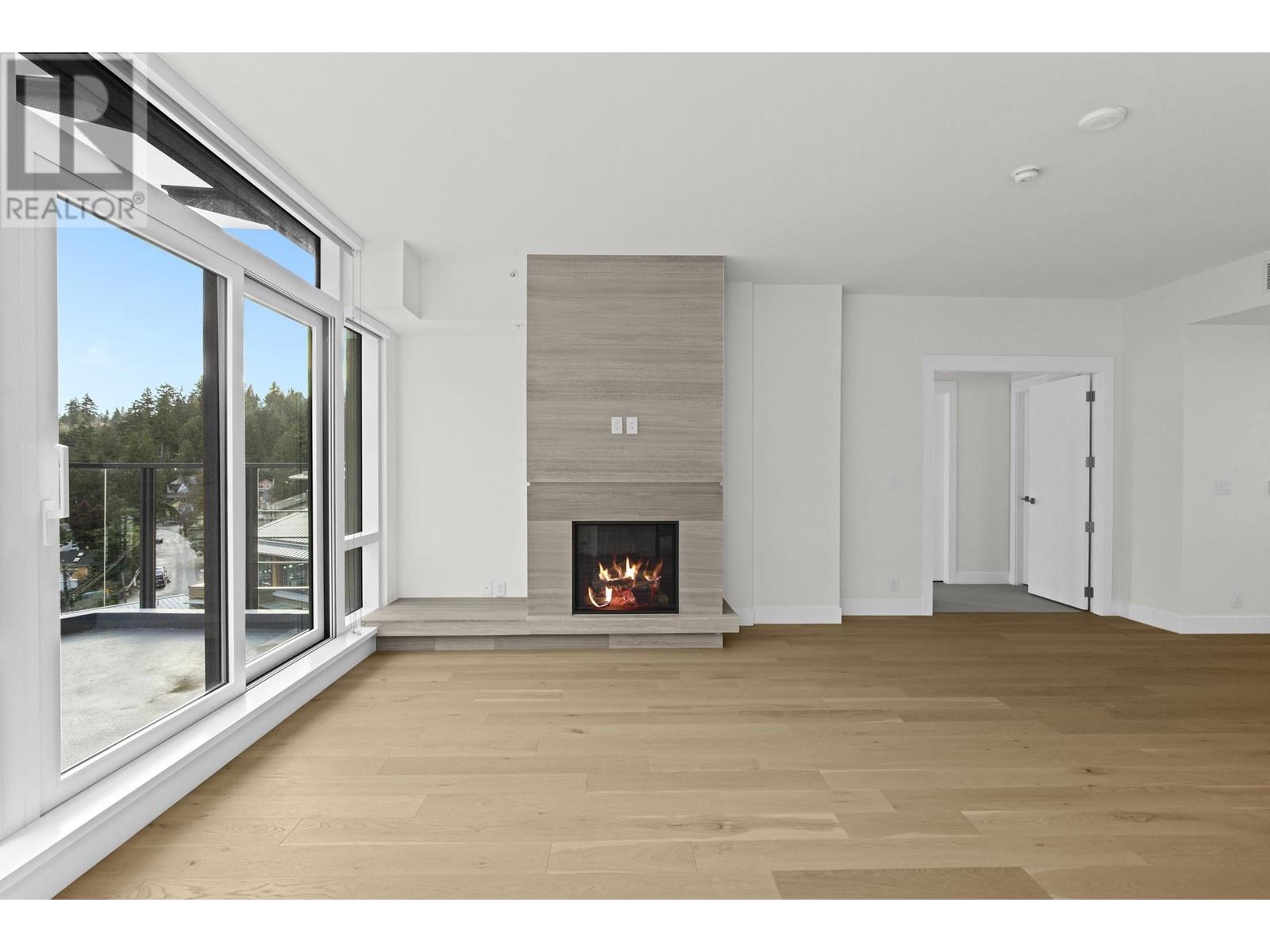 701 6687 NELSON AVENUE, West Vancouver