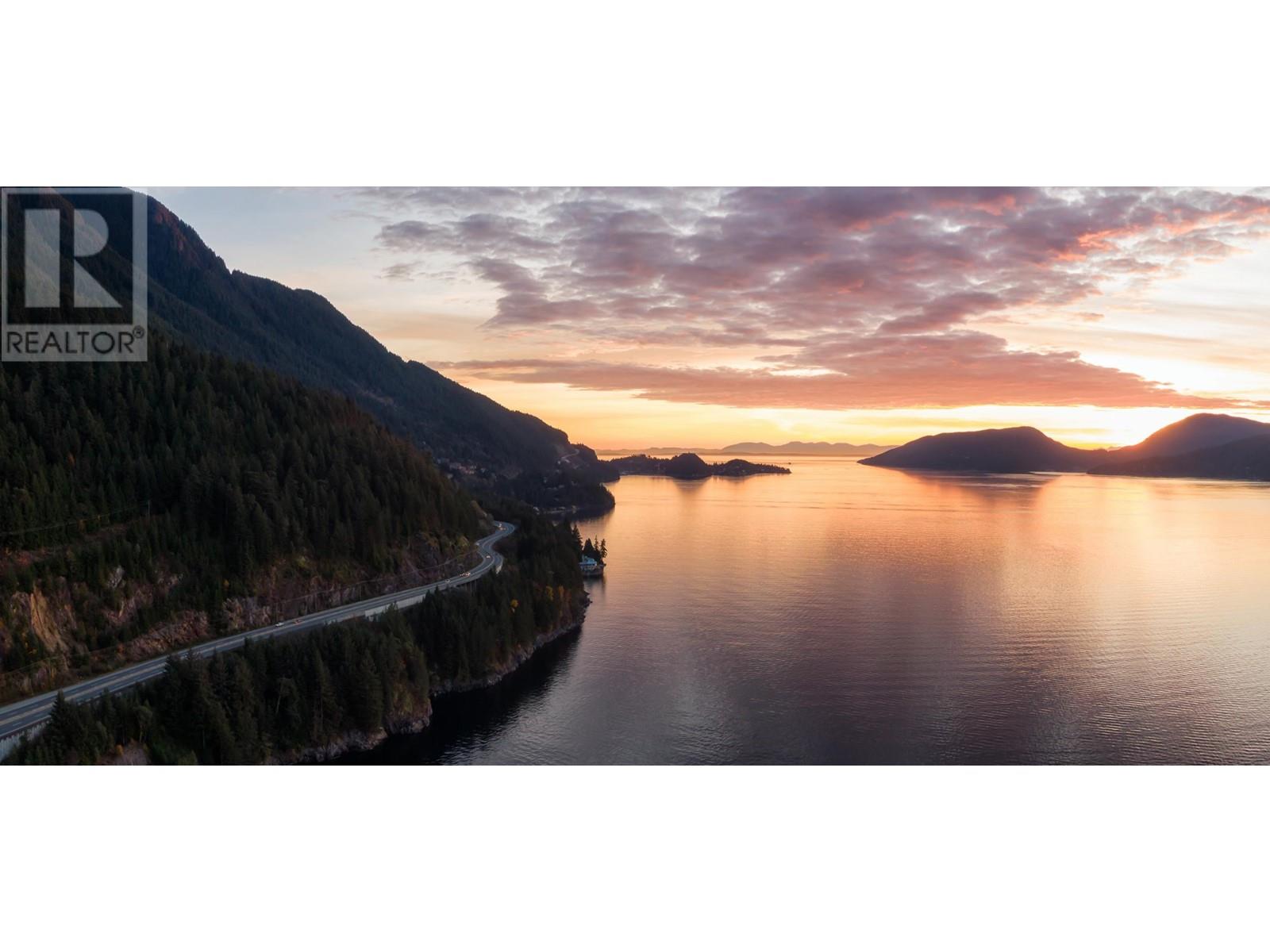 701 6687 NELSON AVENUE, West Vancouver real estate listing R2951446