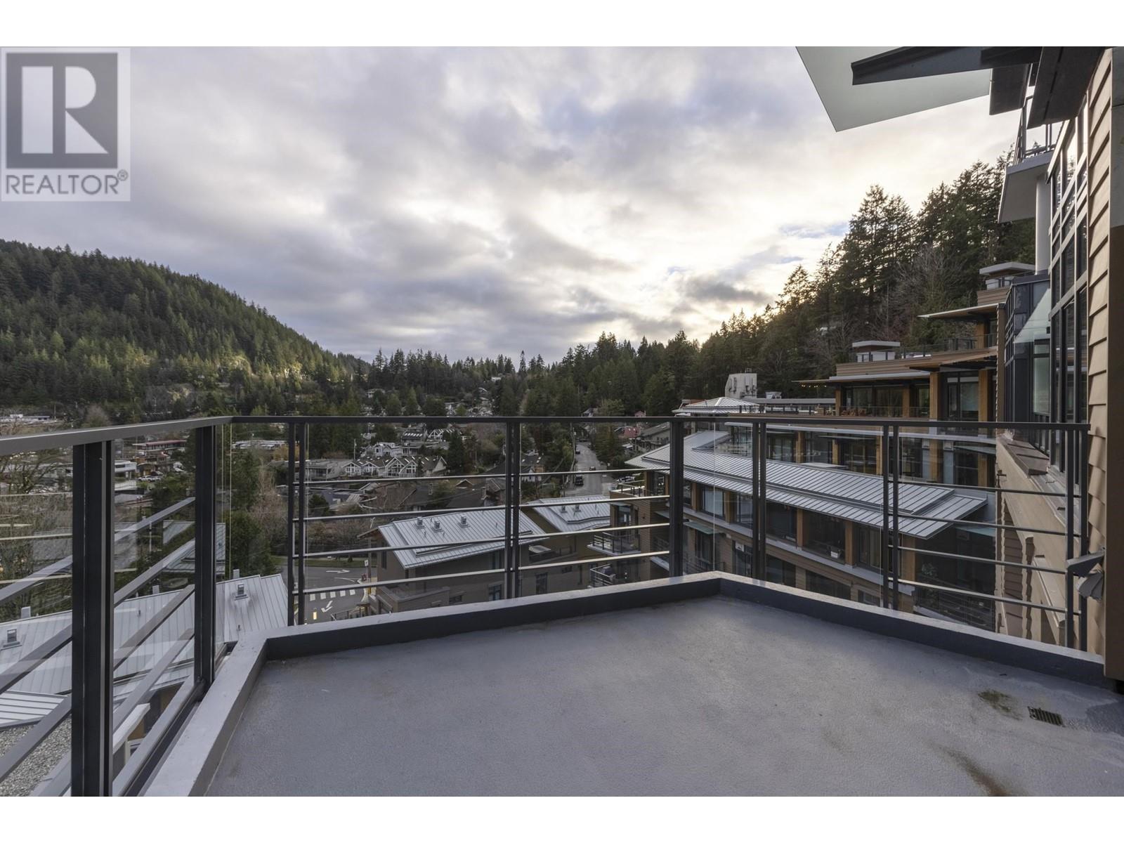 701 6687 NELSON AVENUE, West Vancouver real estate listing R2951446