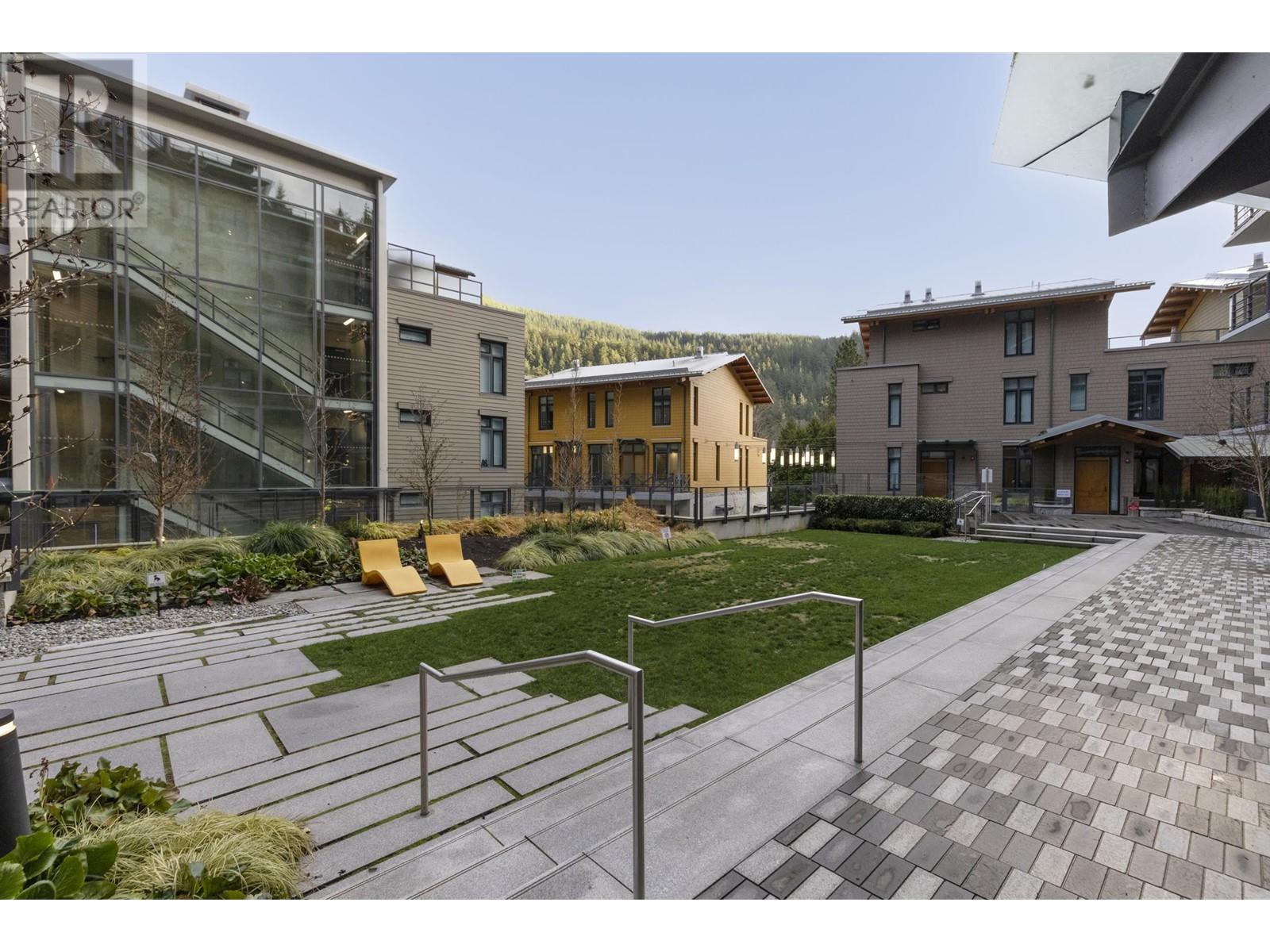 701 6687 NELSON AVENUE, West Vancouver real estate listing R2951446