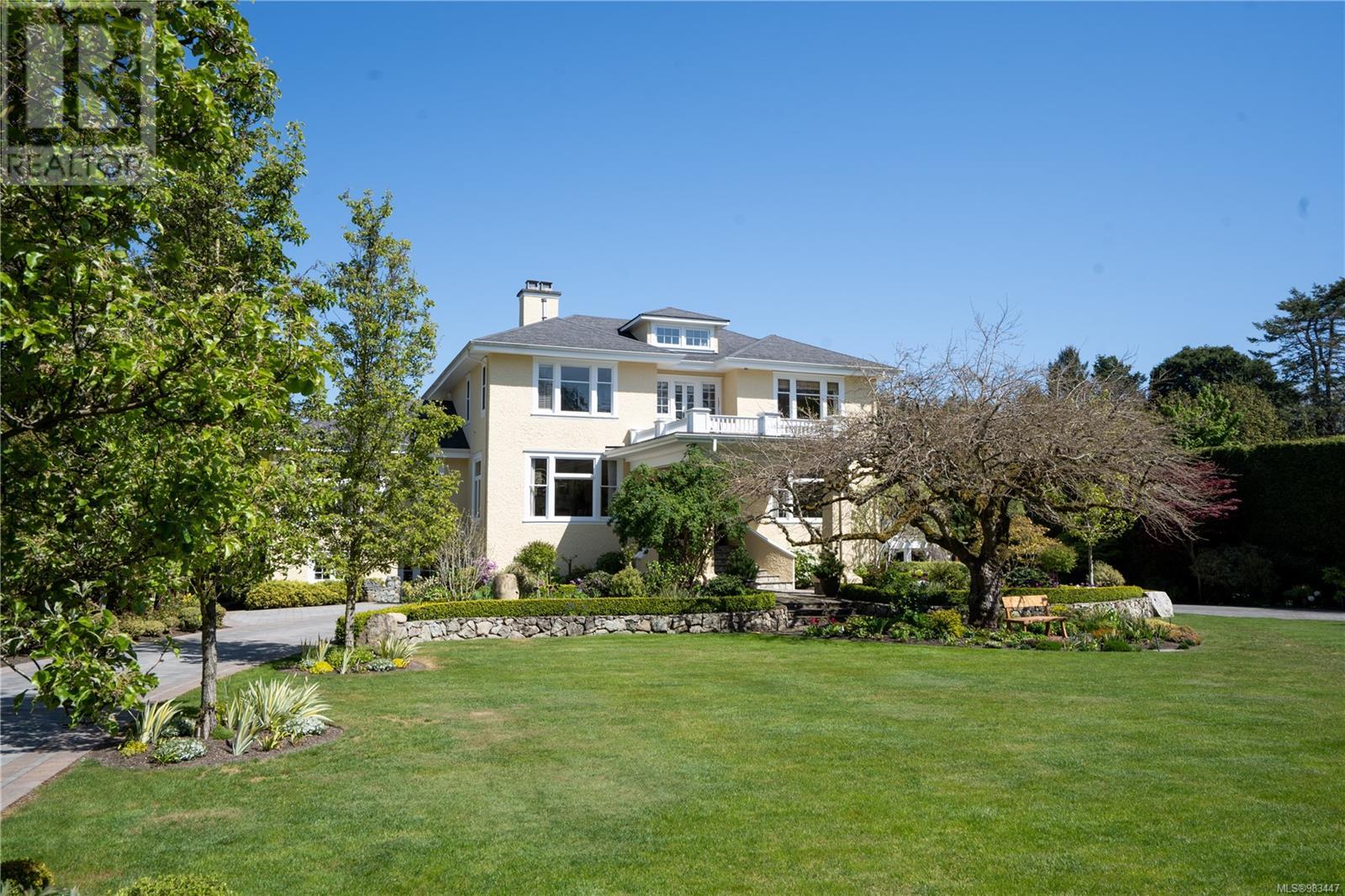 Photo 11 of 2970 Rutland Rd, Oak Bay BC