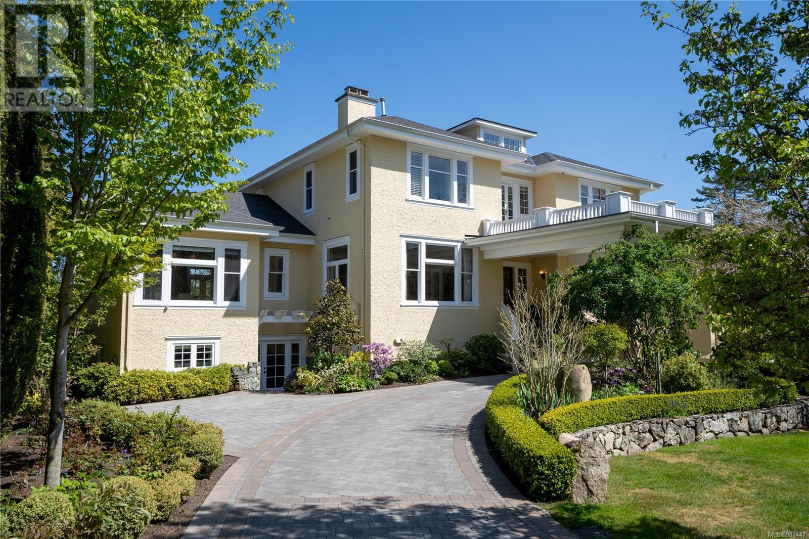 Photo 12 of 2970 Rutland Rd, Oak Bay BC