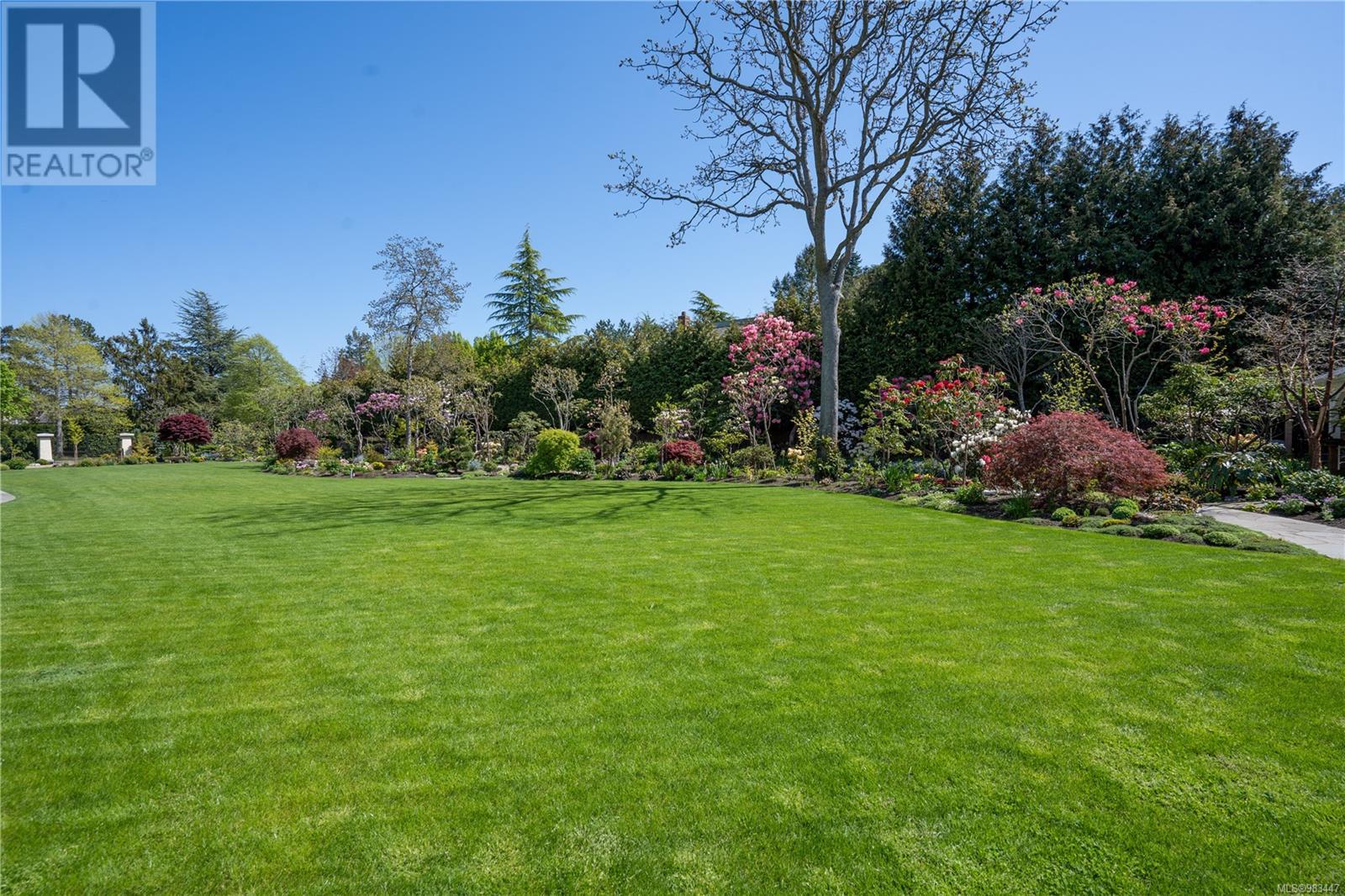 Photo 57 of 2970 Rutland Rd, Oak Bay BC