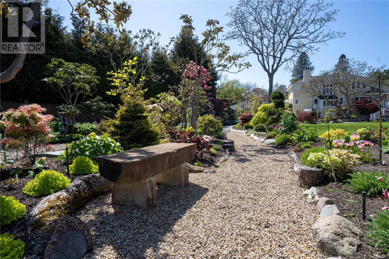 Photo 63 of 2970 Rutland Rd, Oak Bay BC