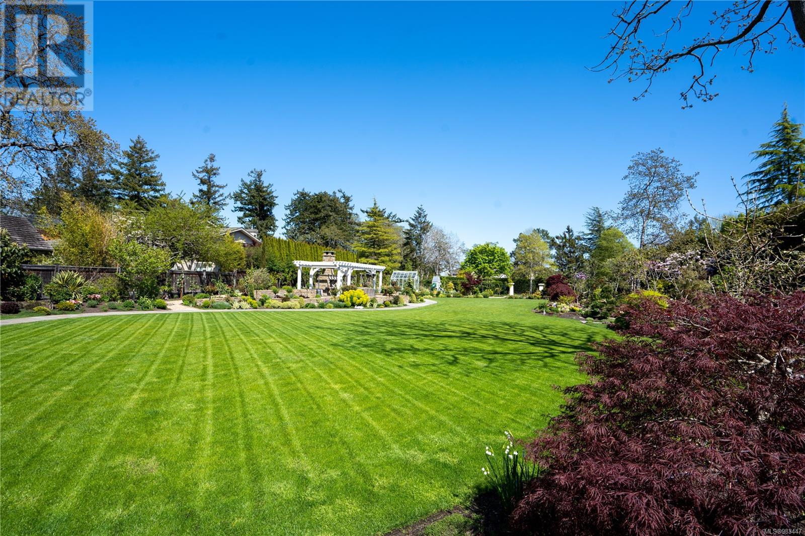 Photo 67 of 2970 Rutland Rd, Oak Bay BC