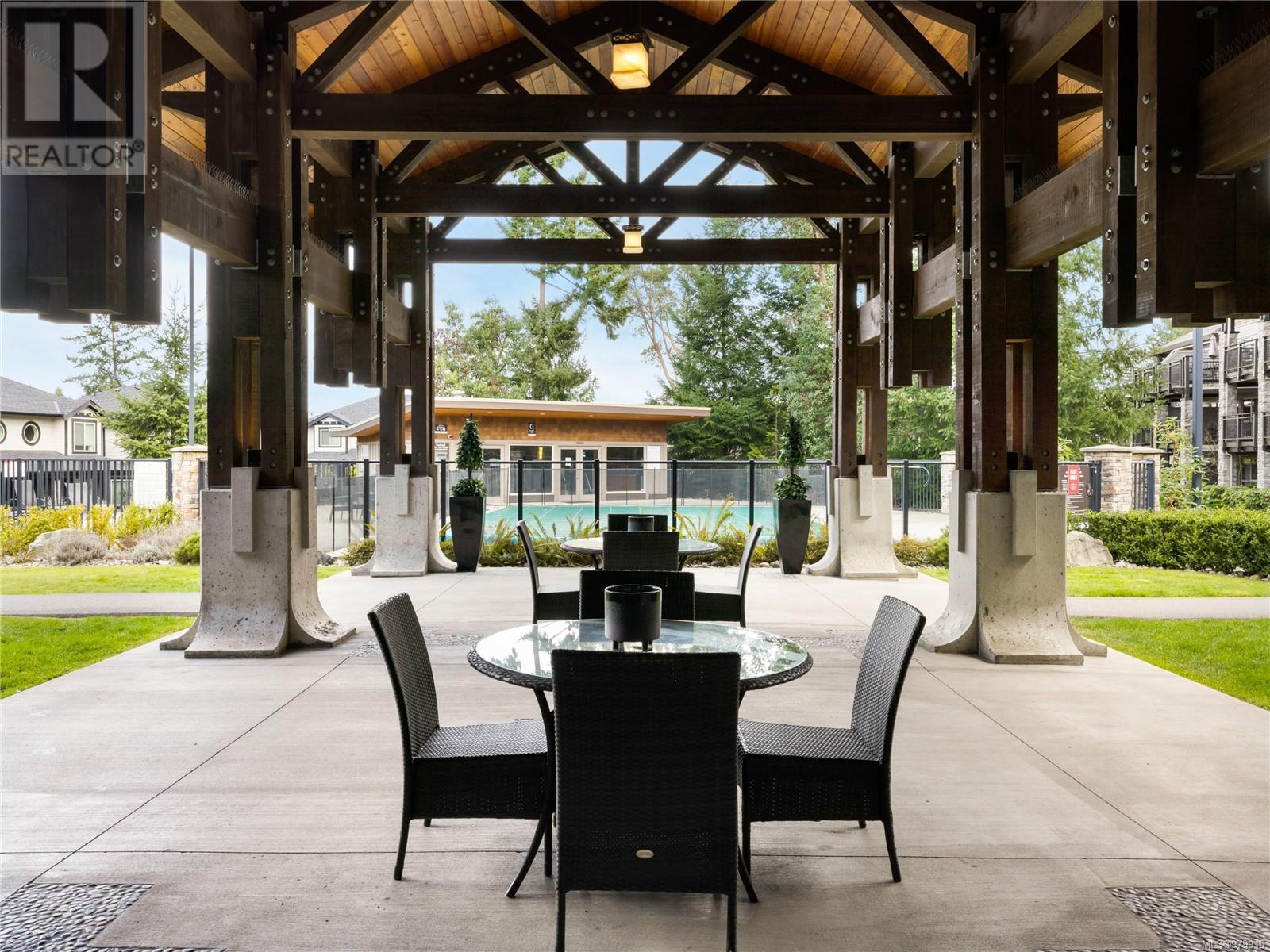 106 1175 Resort Dr, Parksville real estate listing 979915