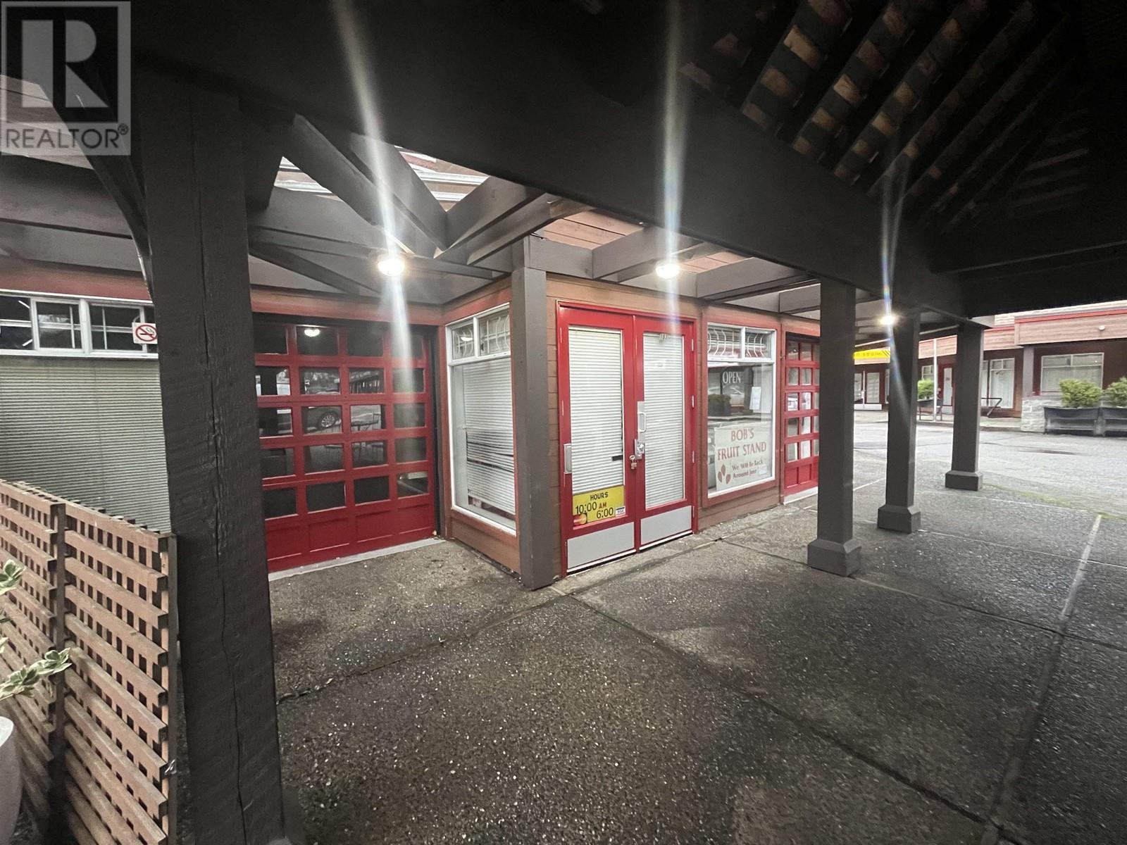 Photo 11 of 103 A 3711 Delbrook Avenue, North Vancouver BC