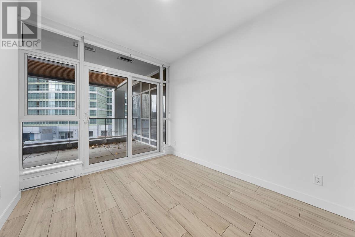401 6080 MCKAY AVENUE, Burnaby