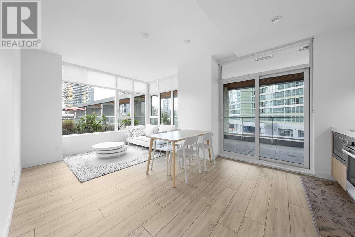 401 6080 MCKAY AVENUE, Burnaby