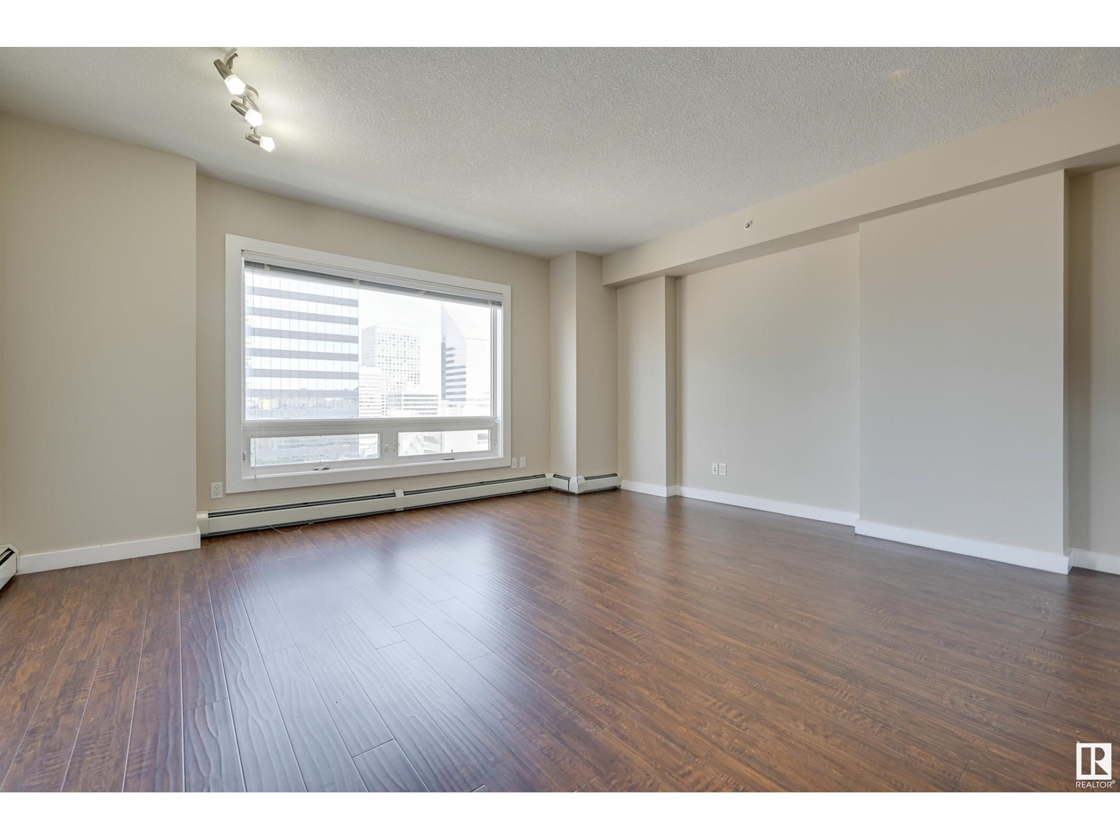 #1402 10136 104 ST NW, Edmonton