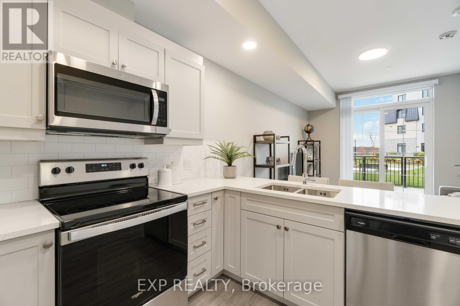 Photo 4 of 222 31 Eric Devlin Lane, Perth ON