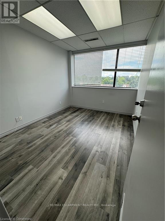 Photo 19 of 207 1030 Upper James Street, Hamilton ON