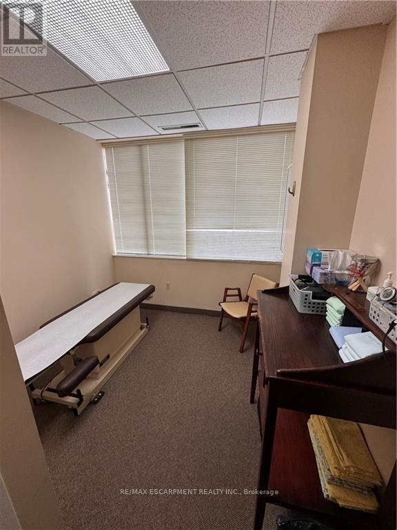 Photo 18 of 405 1030 Upper James Street, Hamilton ON