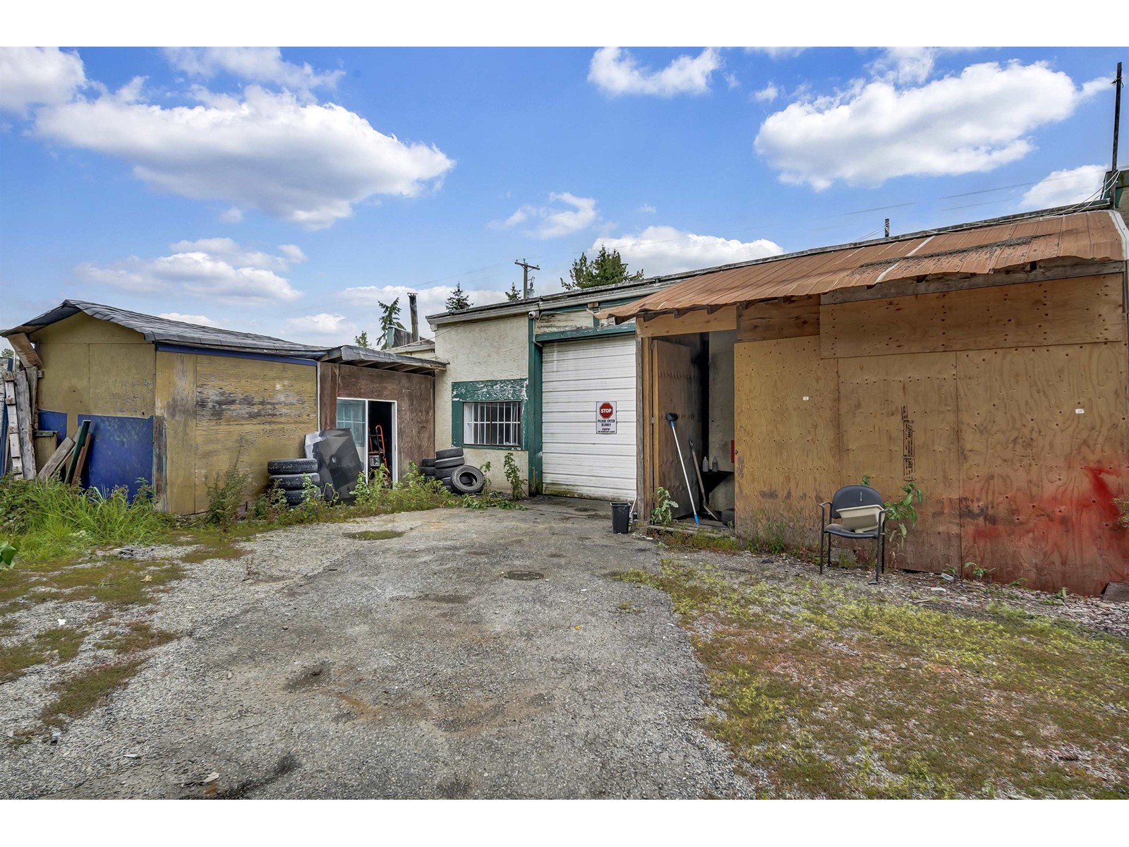 23359 FRASER HIGHWAY, Langley real estate listing R2951562