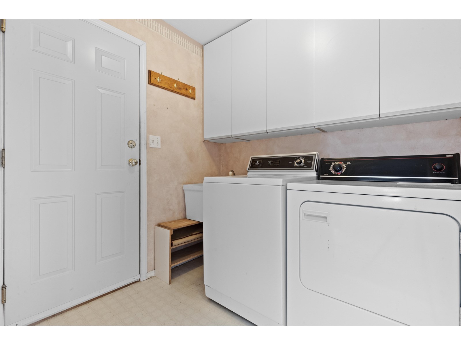 4142 OLD CLAYBURN ROAD, Abbotsford