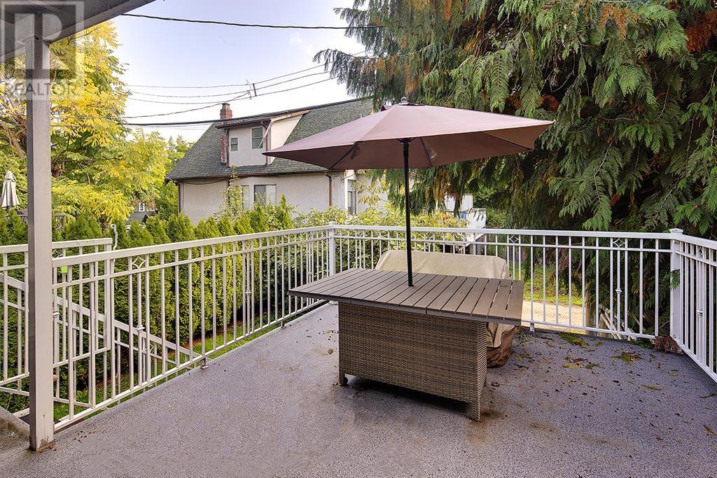 Photo 6 of 2318 Macdonald Street, Vancouver BC