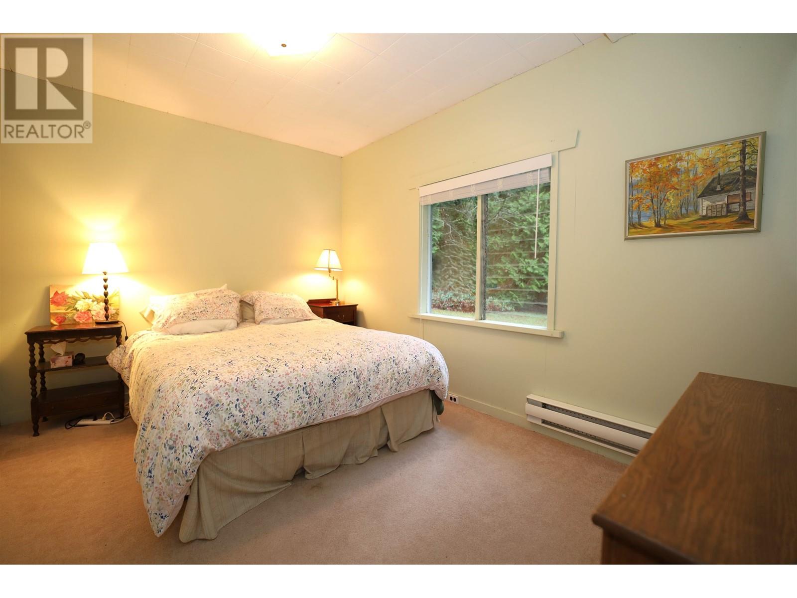 1730 OCEAN BEACH ESPLANADE, Gibsons