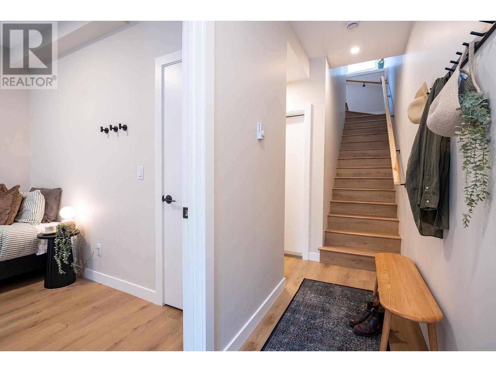 1207 Third Street, Revelstoke