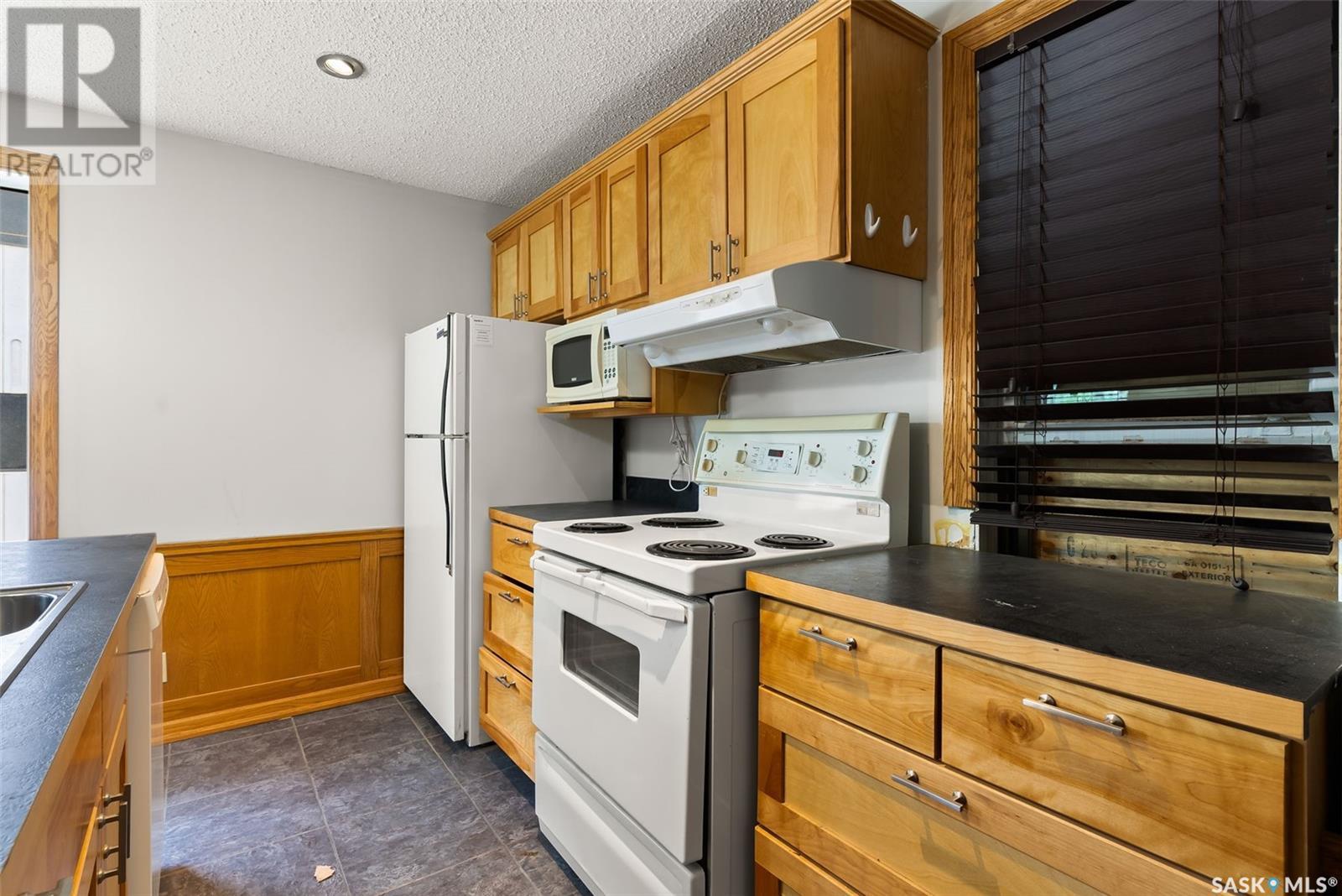 Photo 26 of 2062 Cornwall Street, Regina SK