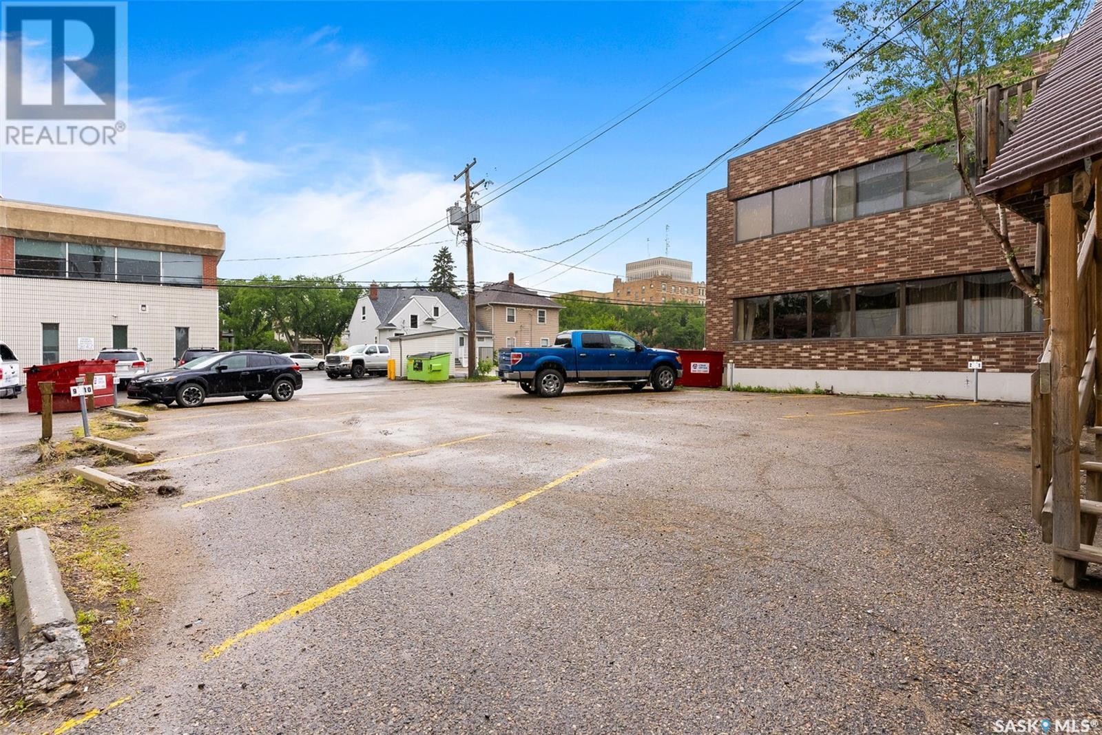 Photo 38 of 2062 Cornwall Street, Regina SK