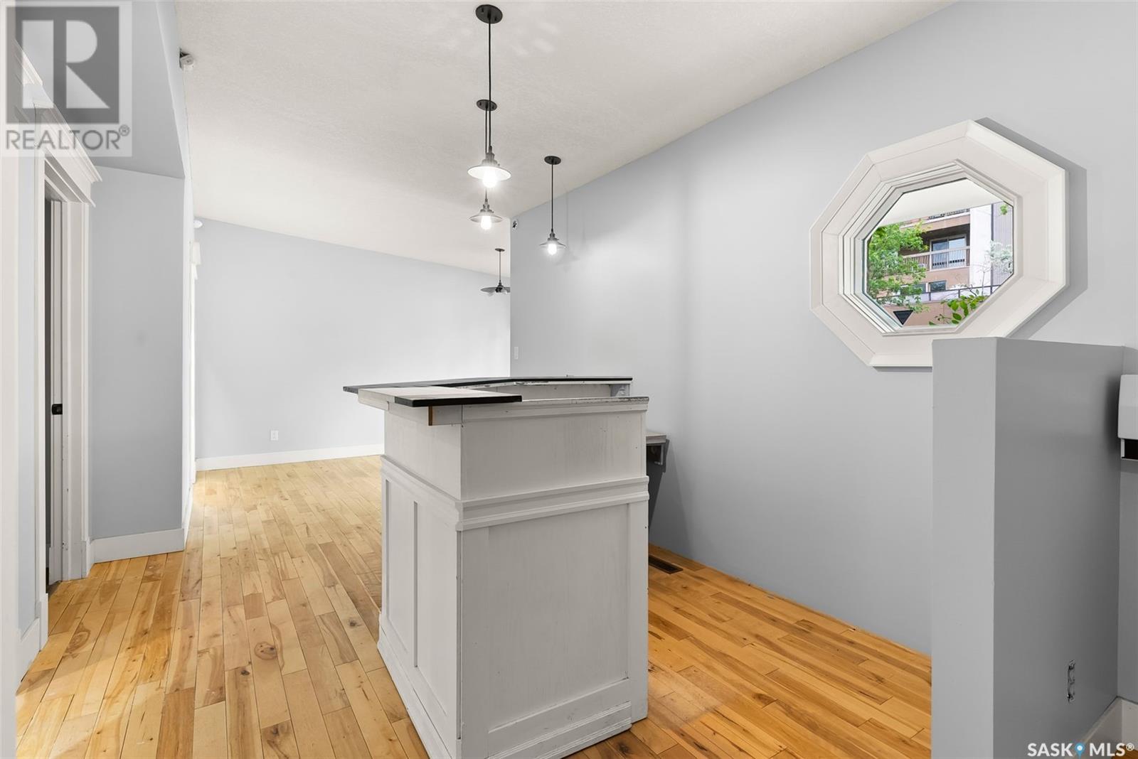 Photo 6 of 2062 Cornwall Street, Regina SK