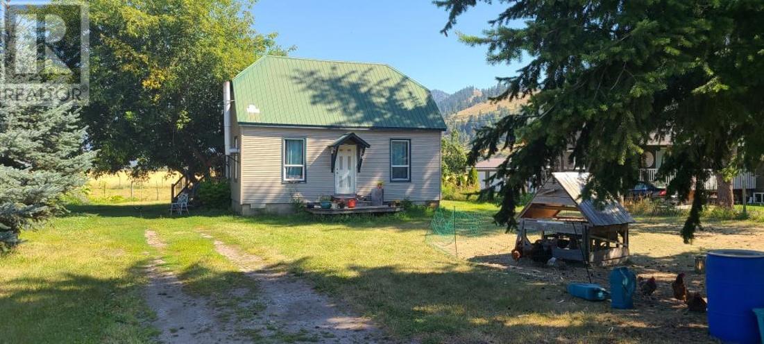 Photo 12 of 5720 Vla Road, Chase BC