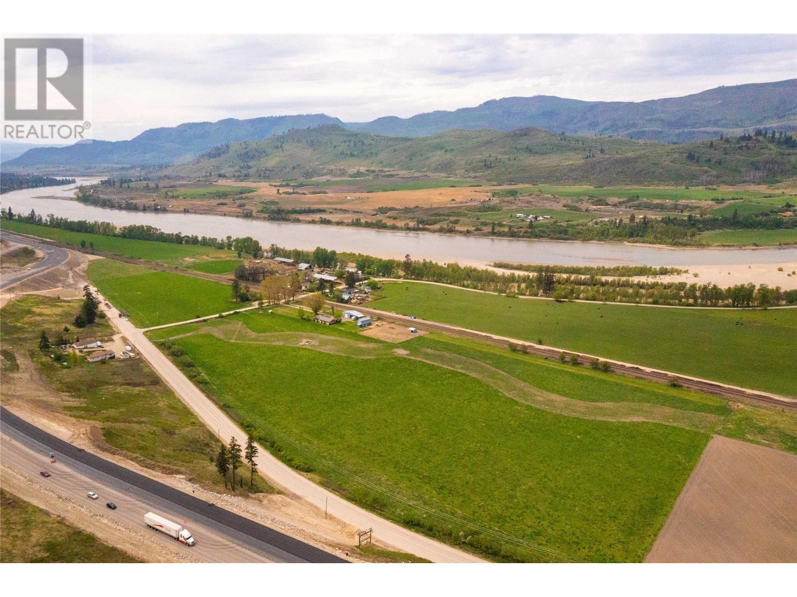 Photo 9 of 5720 Vla Road, Chase BC