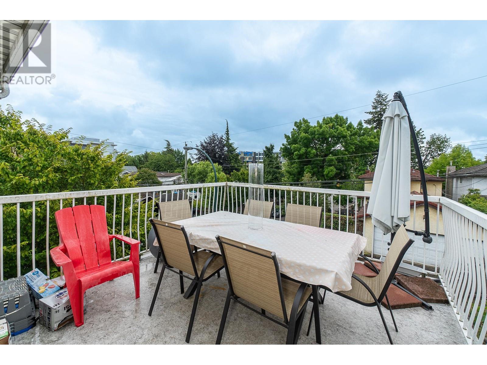 204 W 63RD AVENUE, Vancouver