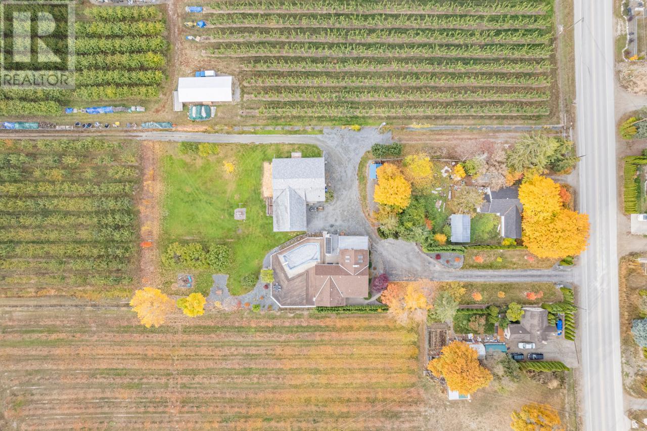 2819 ERICKSON Road, Erickson