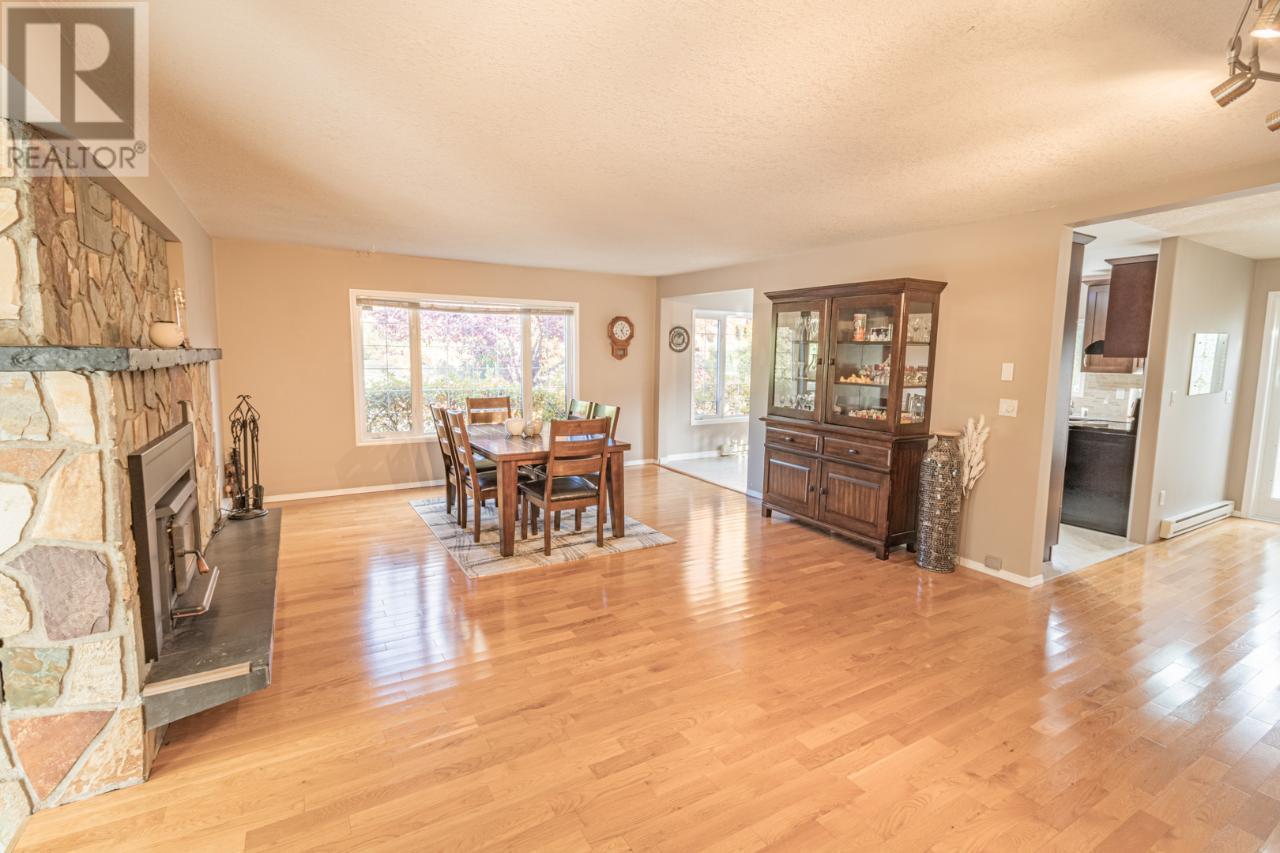 2819 ERICKSON Road, Erickson