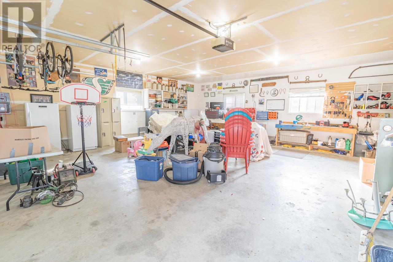 2819 ERICKSON Road, Erickson