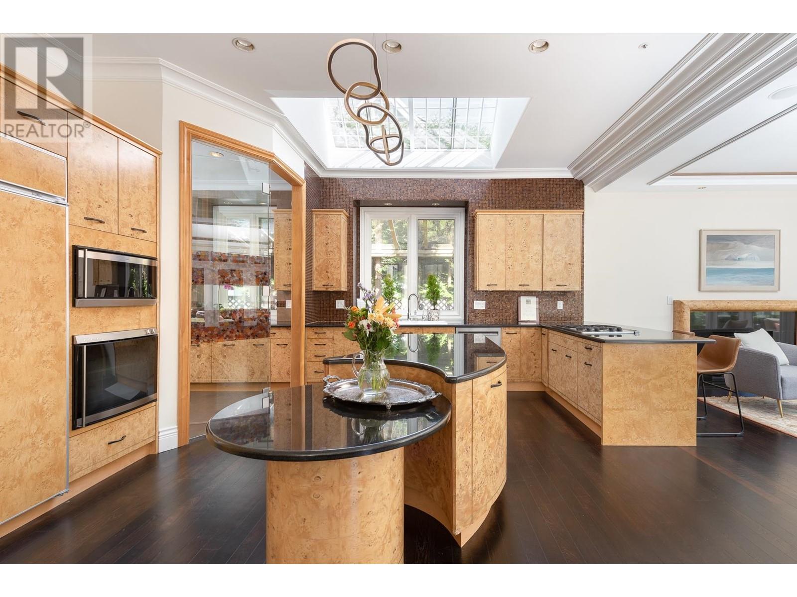 6388 WILTSHIRE STREET, Vancouver