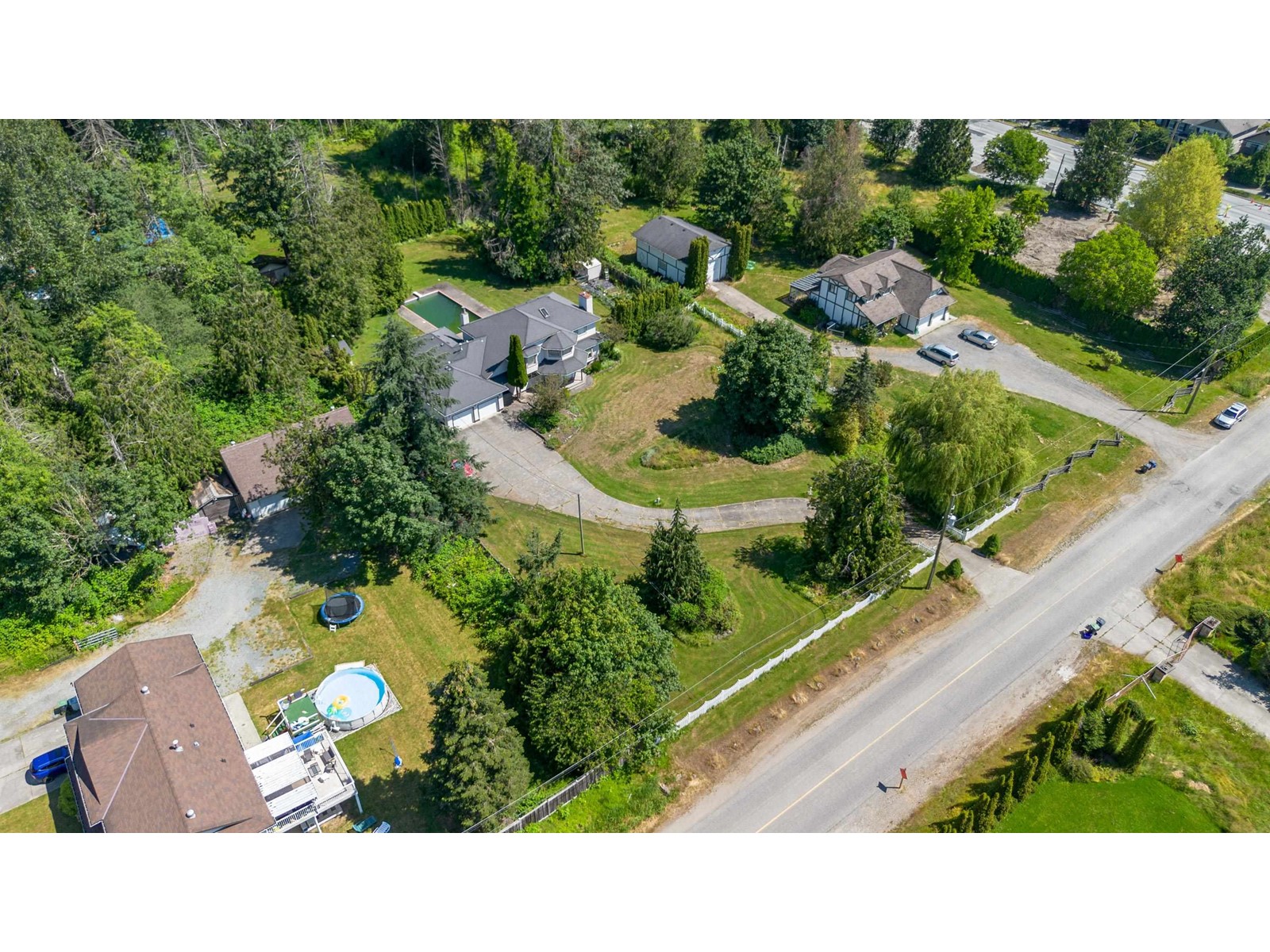 20745 68 AVENUE, Langley real estate listing R2952071