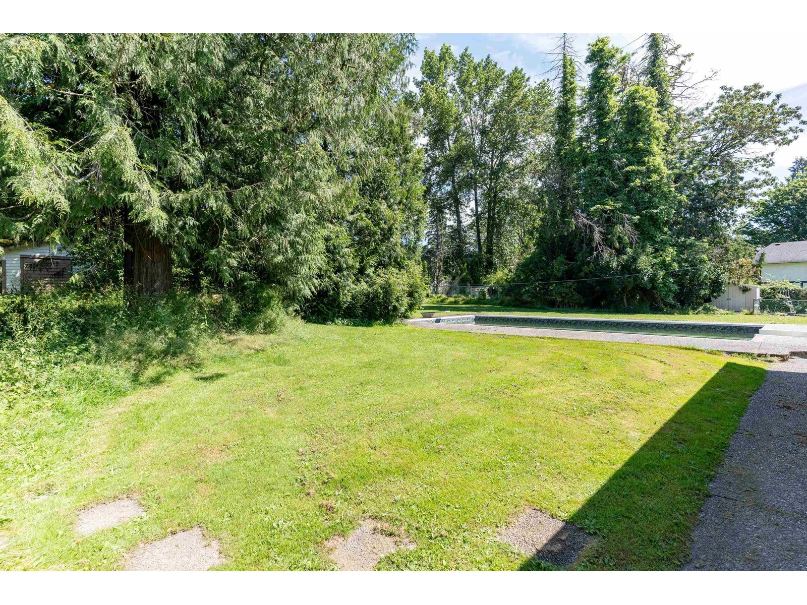 20745 68 AVENUE, Langley real estate listing R2952071