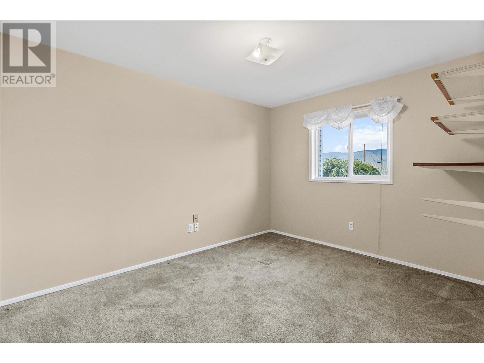  31 23 Street Southeast, Salmon Arm